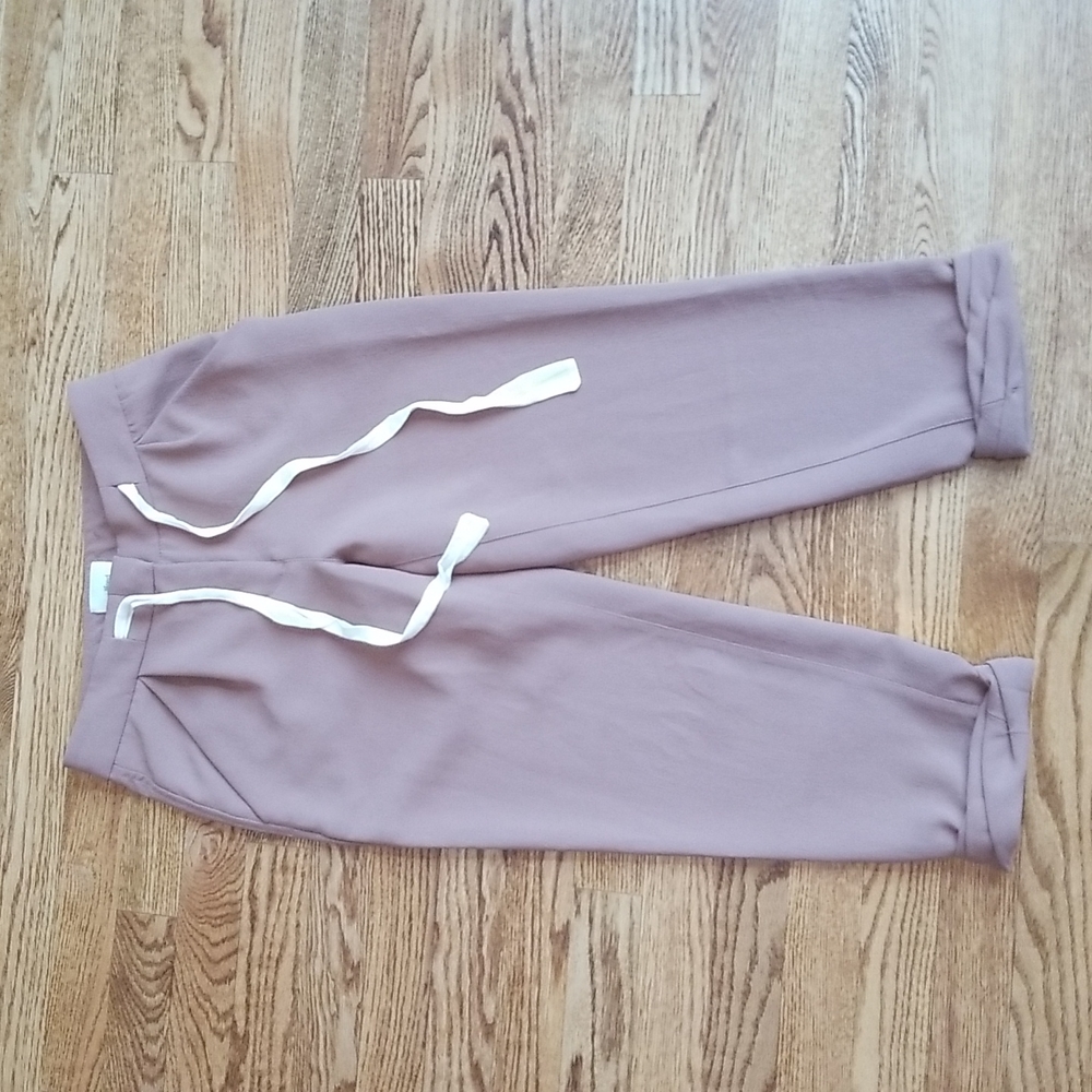(00) Aritzia Wilfred Cropped Loose Fit Pants Casual Vacation Summer Lounge Daily